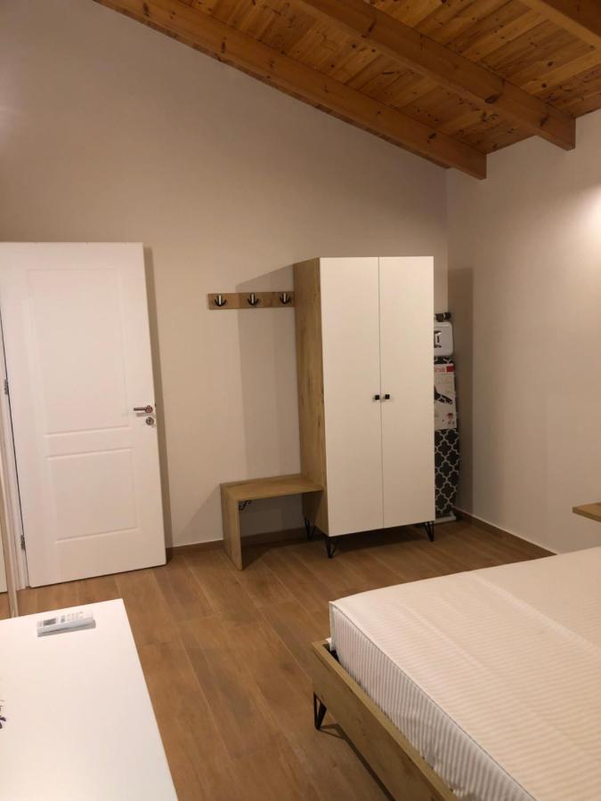 Amazing Familiar Apartments And Rooms Sarandë エクステリア 写真