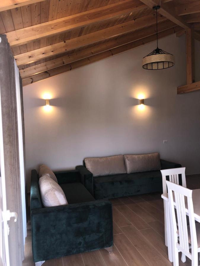 Amazing Familiar Apartments And Rooms Sarandë エクステリア 写真