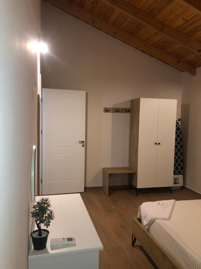 Amazing Familiar Apartments And Rooms Sarandë エクステリア 写真