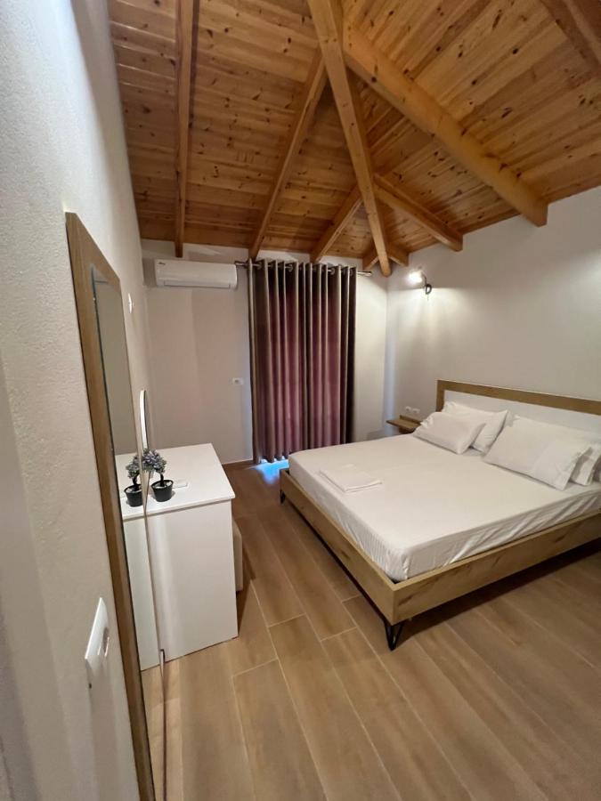 Amazing Familiar Apartments And Rooms Sarandë エクステリア 写真