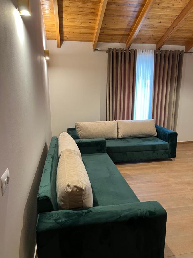 Amazing Familiar Apartments And Rooms Sarandë エクステリア 写真