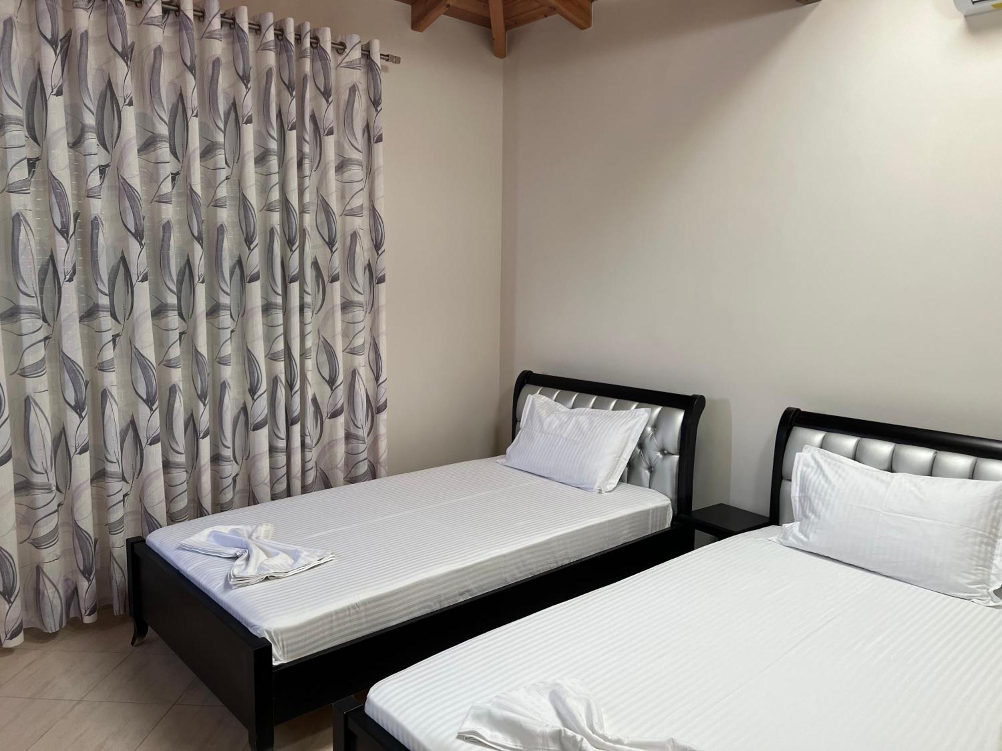 Amazing Familiar Apartments And Rooms Sarandë エクステリア 写真
