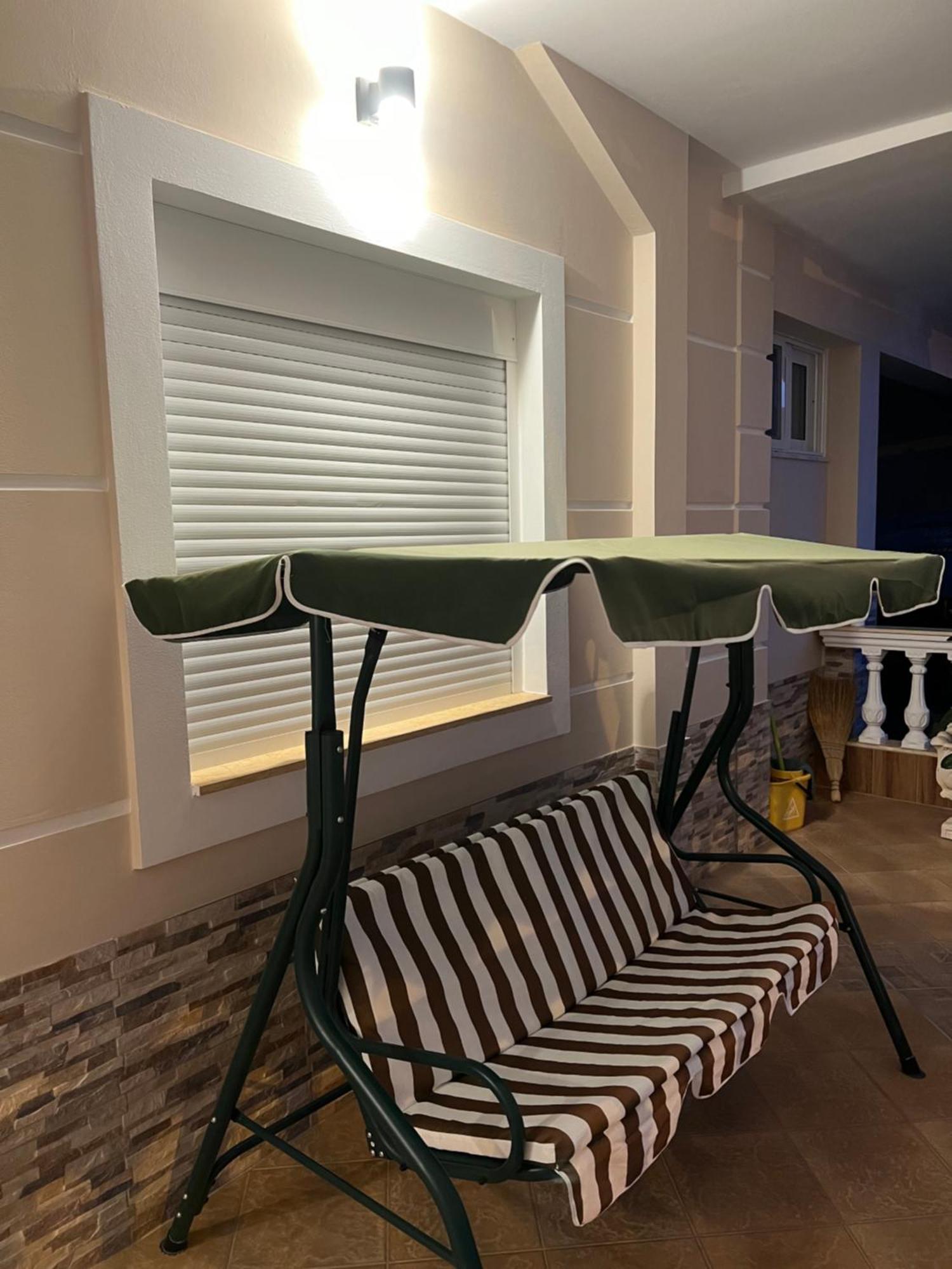 Amazing Familiar Apartments And Rooms Sarandë エクステリア 写真