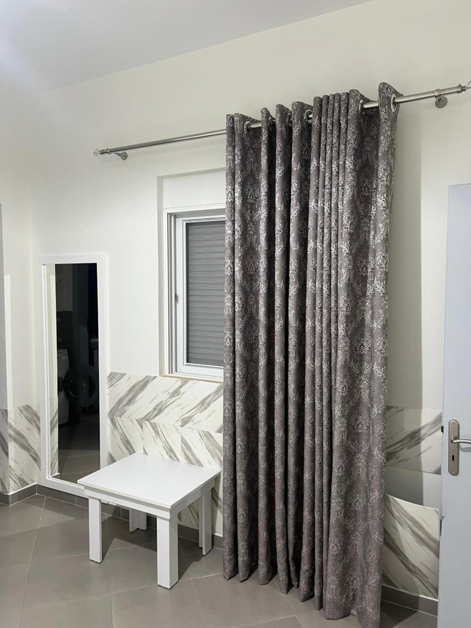 Amazing Familiar Apartments And Rooms Sarandë エクステリア 写真