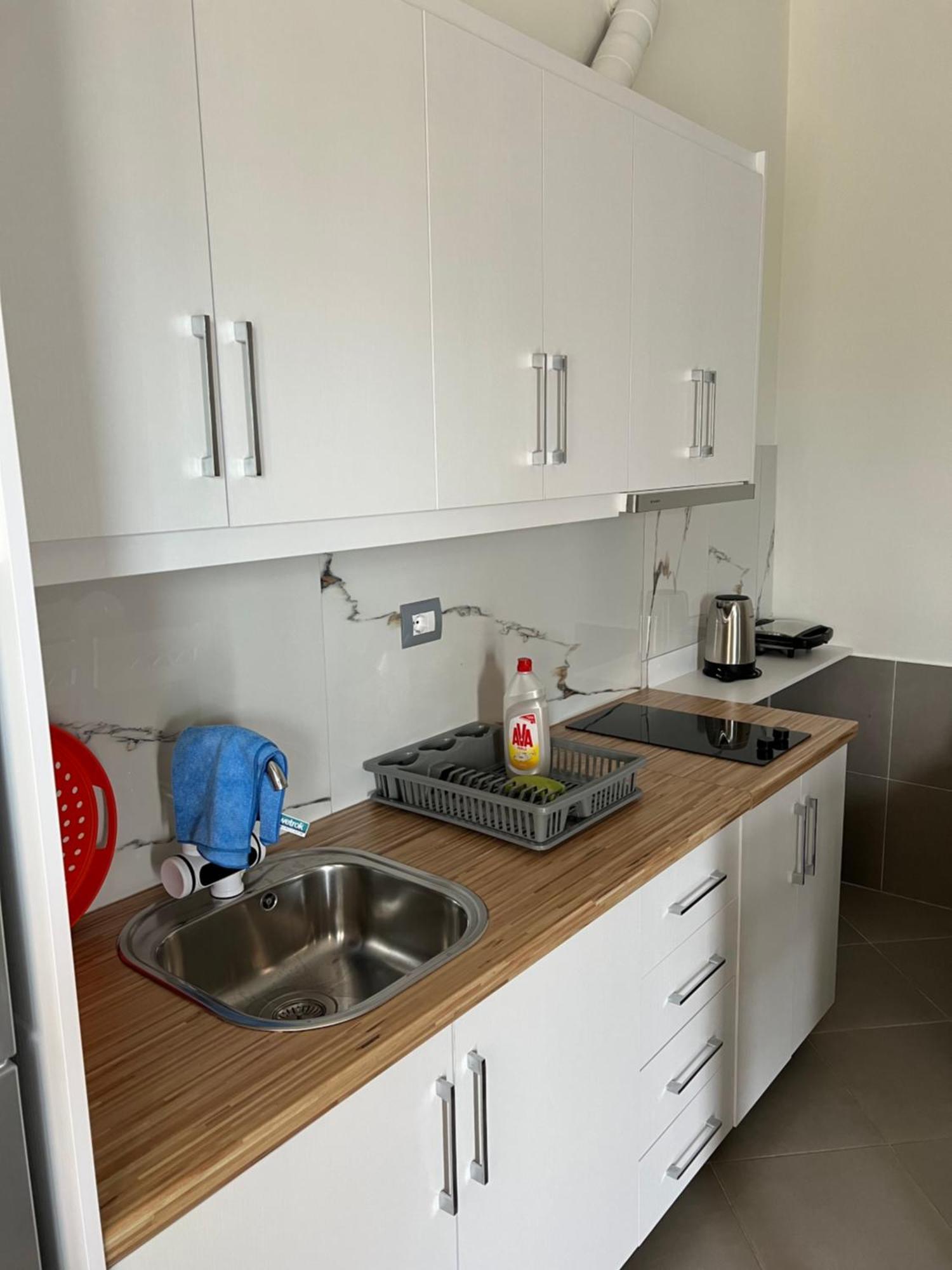 Amazing Familiar Apartments And Rooms Sarandë エクステリア 写真