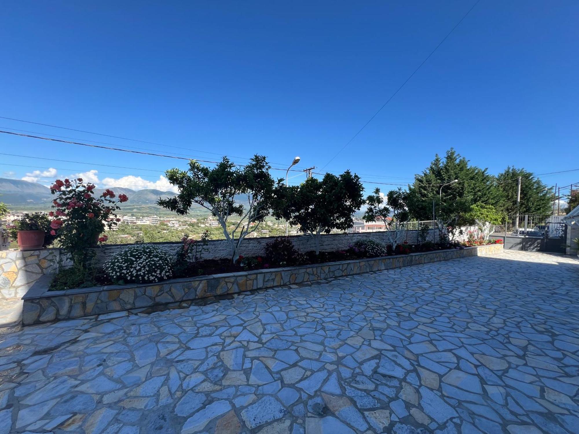 Amazing Familiar Apartments And Rooms Sarandë エクステリア 写真